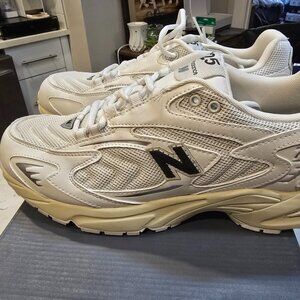 New Balance 725v1 Sea Salt Phantom Bone Mens size 11.5 Shoes Sneakers NEW